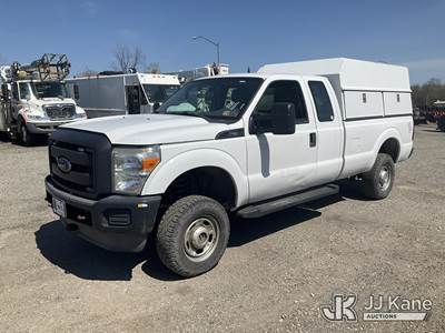 2013 Ford F350 4x4 Extended-Cab Pickup Truck