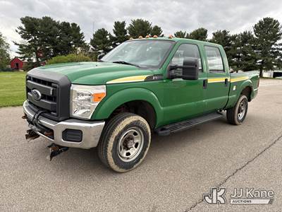 2015 Ford F-350 SD Crew-Cab Pickup Truck
