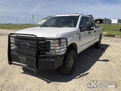 2019 Ford F-350 SD Crew-Cab Pickup Truck
