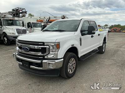 2022 Ford F350 4x4 Crew-Cab Pickup Truck