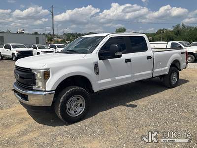 2019 Ford F350 4x4 Crew-Cab Pickup Truck