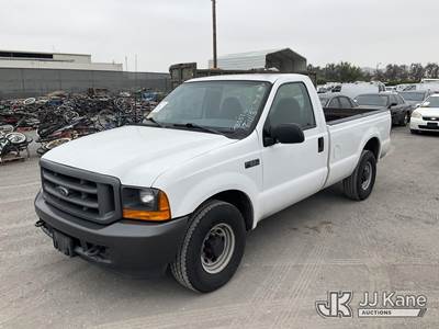 2001 Ford F-350 SD Pickup Truck