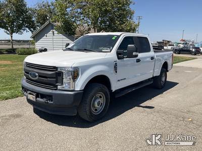 2018 Ford F-350 SD Crew-Cab Pickup Truck