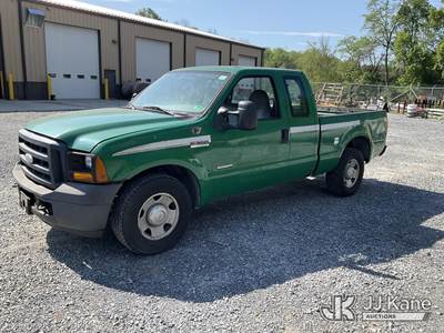 2006 Ford F350 Extended-Cab Pickup Truck