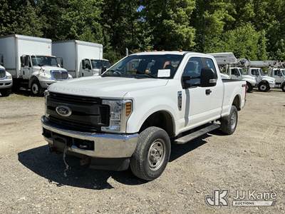 2019 Ford F-350 Extended-Cab Pickup Truck