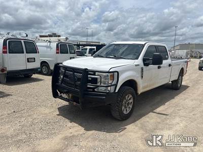 2021 Ford F350 4x4 Crew-Cab Pickup Truck