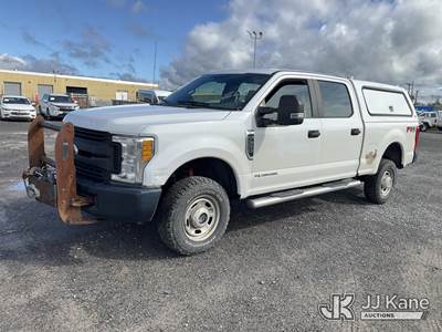 2017 Ford F-350 SD 4x4 Crew-Cab Pickup Truck