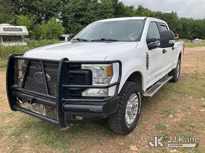 2020 Ford F-350 SD Crew-Cab Pickup Truck