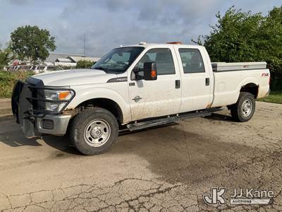 2013 Ford F-350 SD Crew-Cab Pickup Truck