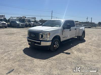 2021 Ford F350 4x4 Crew-Cab Dual Wheel Pickup Truck