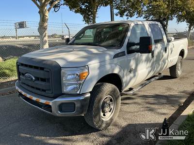 2014 Ford F-350 SD Crew-Cab Pickup Truck