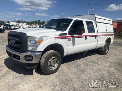 2016 Ford F-350 4x4 Crew-Cab Pickup Truck