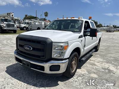 2016 Ford F350 Crew-Cab Pickup Truck