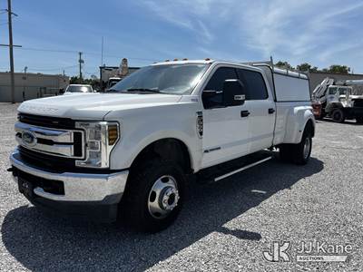 2019 Ford F350 4x4 Crew-Cab Dual Wheel Pickup Truck