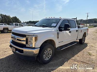 2018 Ford F-350 SD Crew-Cab Pickup Truck