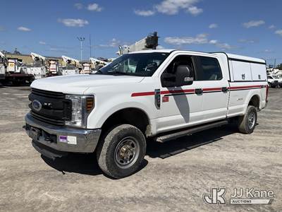 2019 Ford F350 4x4 Crew-Cab Pickup Truck