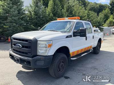 2015 Ford F350 4x4 Crew-Cab Pickup Truck