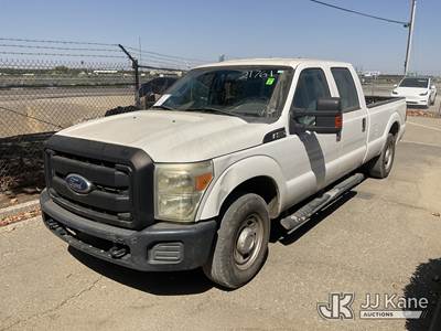 2011 Ford F-350 SD Crew-Cab Pickup Truck