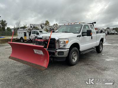 2016 Ford F350 4x4 Extended-Cab Pickup Truck