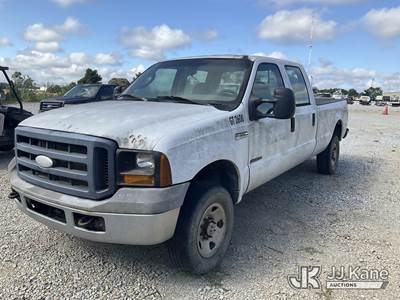 2006 Ford F-350 SD Crew-Cab Pickup Truck