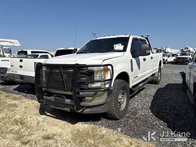 2017 Ford F350 4x4 Crew-Cab Pickup Truck