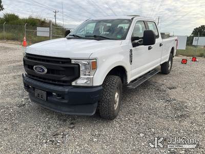 2021 Ford F350 4x4 Crew-Cab Pickup Truck