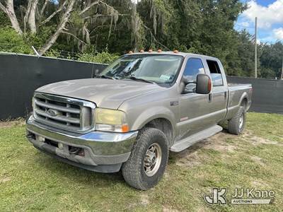 2004 Ford F350 4x4 Crew-Cab Pickup Truck