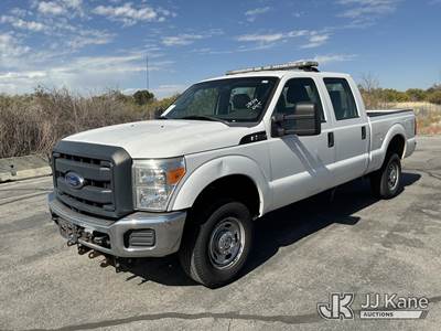 2011 Ford F350 4x4 Crew-Cab Pickup Truck