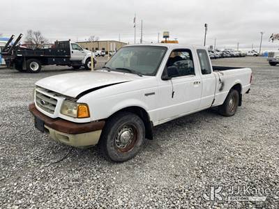 2002 Ford Ranger Extended-Cab Pickup Truck