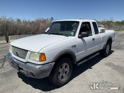 2002 Ford Ranger 4x4 Extended-Cab Pickup Truck
