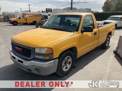 2003 GMC Sierra 1500 Pickup Truck