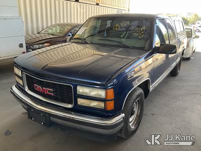 1999 GMC Sierra Classic 1500 Extended-Cab Pickup Truck