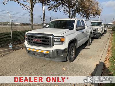 2015 GMC Sierra 1500 Crew-Cab Pickup Truck