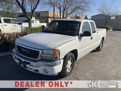 2007 GMC Sierra Classic 1500 Extended-Cab Pickup Truck