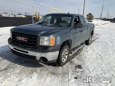 2013 GMC Sierra 1500 Extended-Cab Pickup Truck