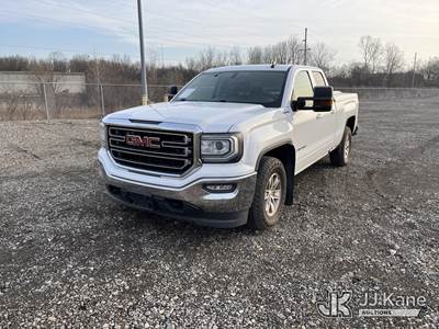 2016 GMC Sierra 1500 4x4 Extended-Cab Pickup Truck