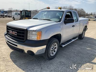 2013 GMC Sierra 1500 Extended-Cab Pickup Truck