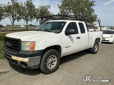 2013 GMC Sierra 1500 Extended-Cab Pickup Truck