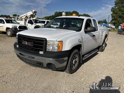 2012 GMC Sierra 1500 Extended-Cab Pickup Truck