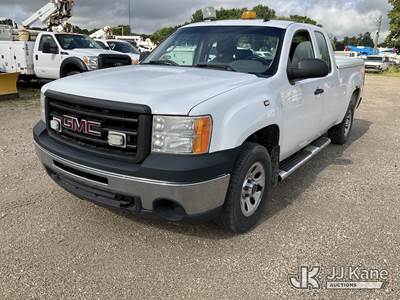 2013 GMC Sierra 1500 Extended-Cab Pickup Truck