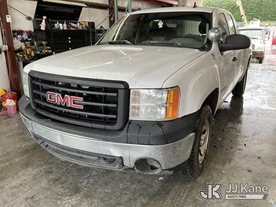 2008 GMC Sierra 1500 Extended-Cab Pickup Truck