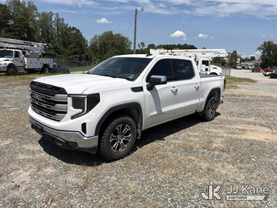 2022 GMC Sierra 1500 4x4 Crew-Cab Pickup Truck