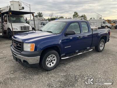 2013 GMC Sierra 1500 4x4 Extended-Cab Pickup Truck