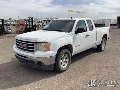 2012 GMC Sierra 1500 Extended-Cab Pickup Truck