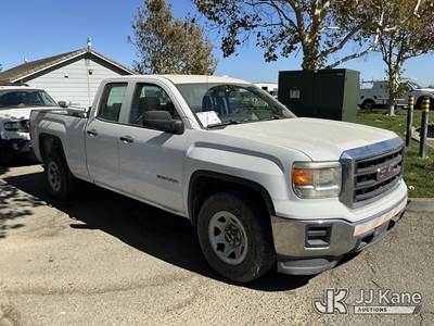 2015 GMC Sierra 1500 Base Double Cab 5.3L V8 OHV 16V RWD