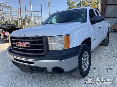 2010 GMC Sierra 1500 Extended-Cab Pickup Truck