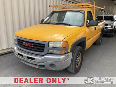 2003 GMC Sierra 2500 Pickup Truck
