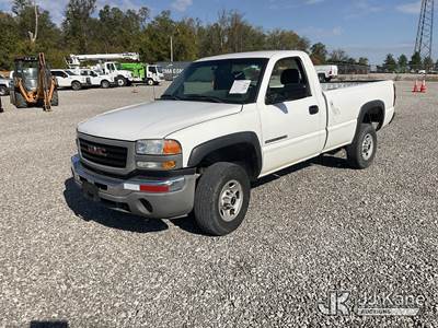 2003 GMC Sierra 2500HD Pickup Truck