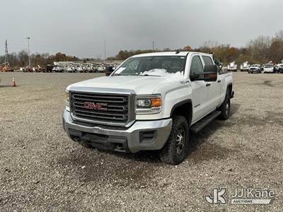 2018 GMC Sierra 2500HD 4x4 Crew-Cab Pickup Truck