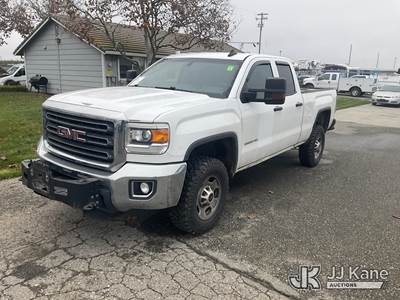 2015 GMC Sierra 2500HD Crew-Cab Pickup Truck